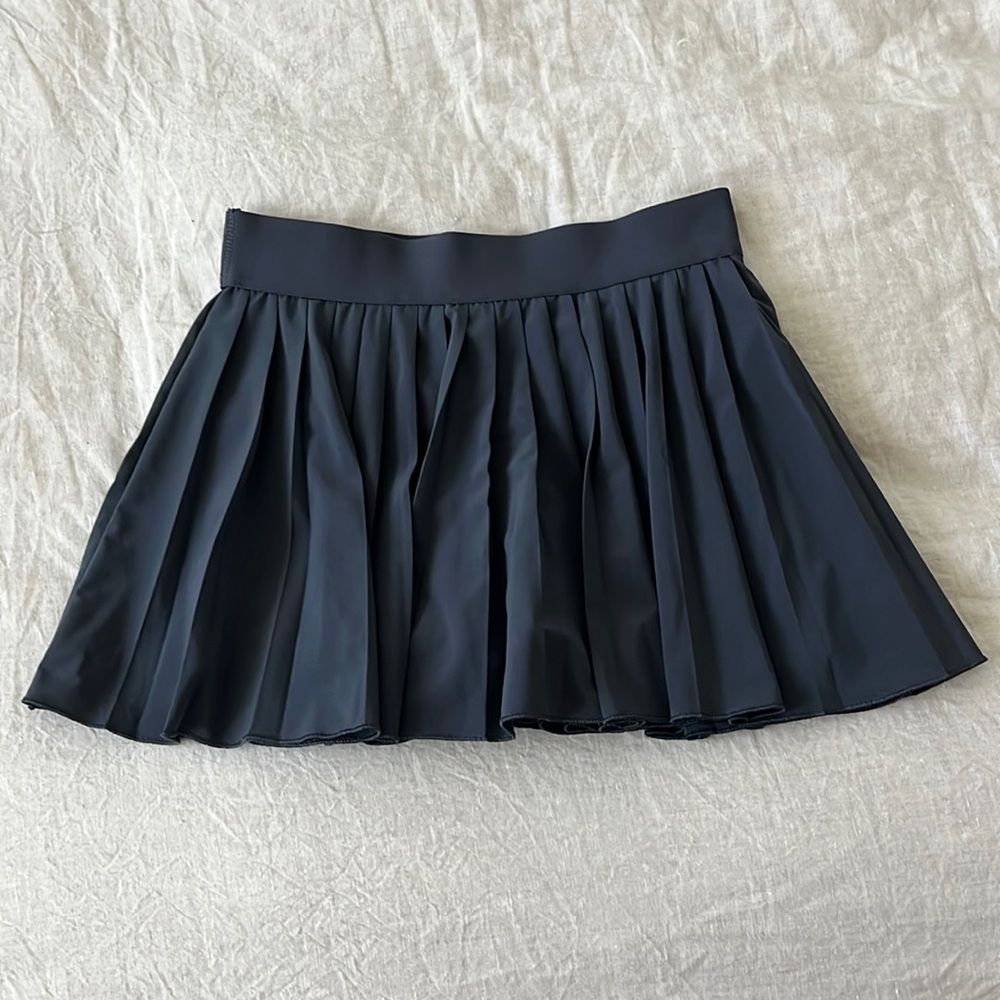 Aritzia Tna mini tennis skort S